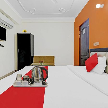 Hotel O J.D Palace Chinhat Esterno foto